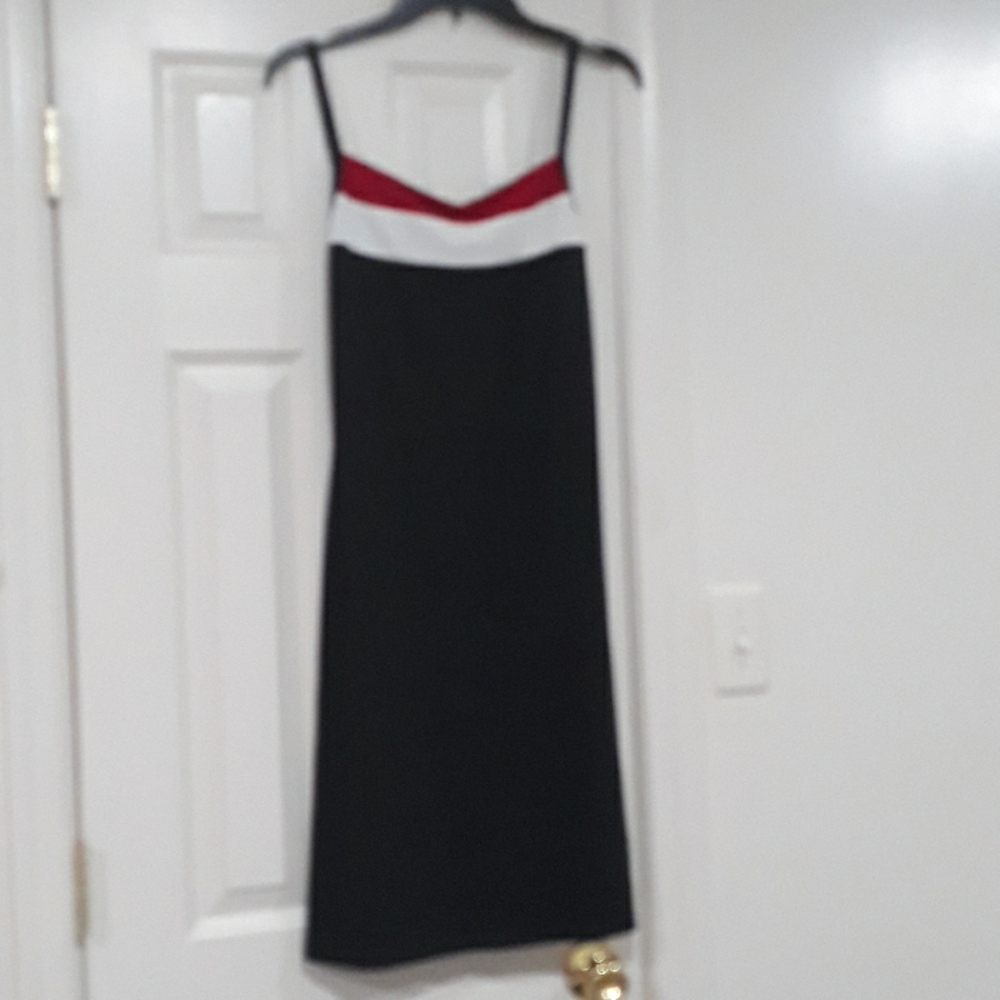 NICE BLACK N RED N WHITE MINI DRESS